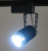 LED轨道射灯 点亮空间美学的12W高档照明解决方案